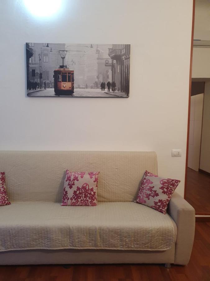 Arena Suite All Comforts - With Free Parking Garage Per Qualified Rate - Con Parcheggio Incluso Per Le Tariffe Qualificanti - Metro Verde Greenline Moscova Milan Exterior photo