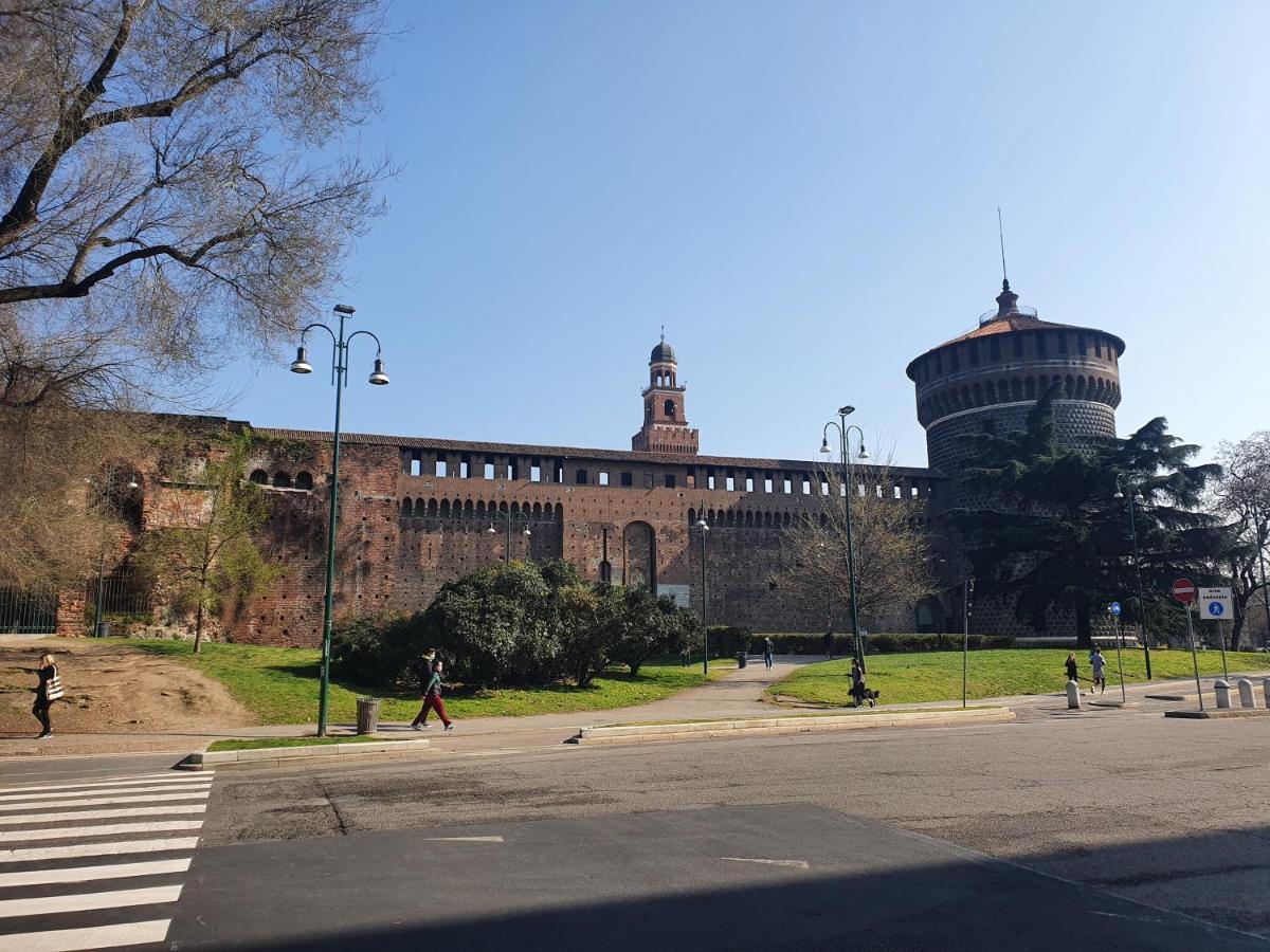 Arena Suite All Comforts - With Free Parking Garage Per Qualified Rate - Con Parcheggio Incluso Per Le Tariffe Qualificanti - Metro Verde Greenline Moscova Milan Exterior photo