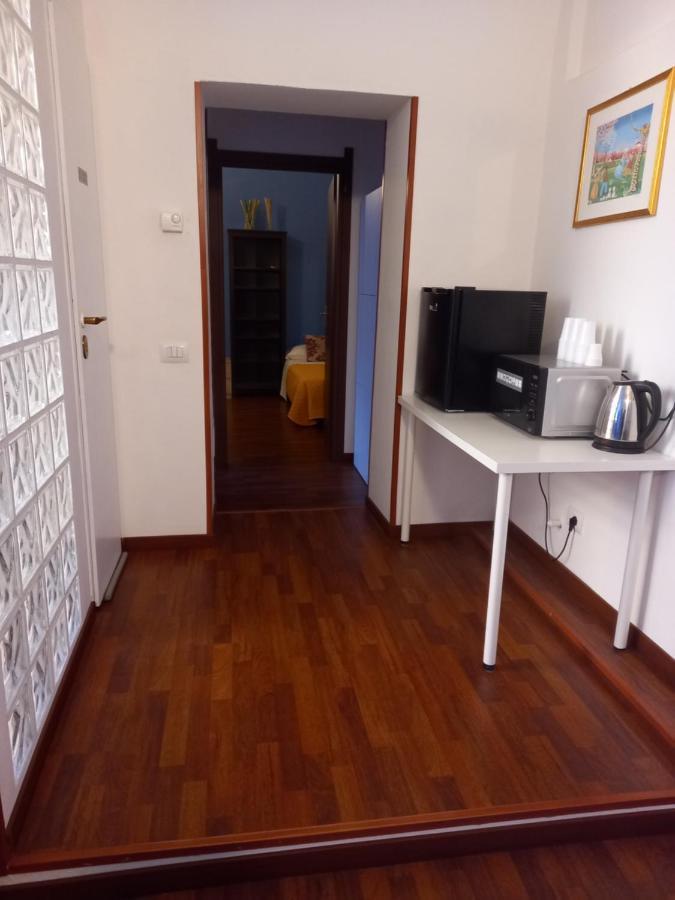 Arena Suite All Comforts - With Free Parking Garage Per Qualified Rate - Con Parcheggio Incluso Per Le Tariffe Qualificanti - Metro Verde Greenline Moscova Milan Exterior photo
